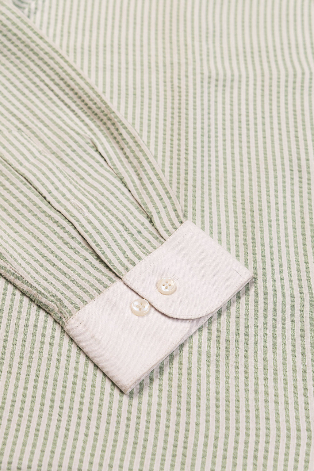 Green Seersucker Stripe- 80s Contrast Cooper Collar