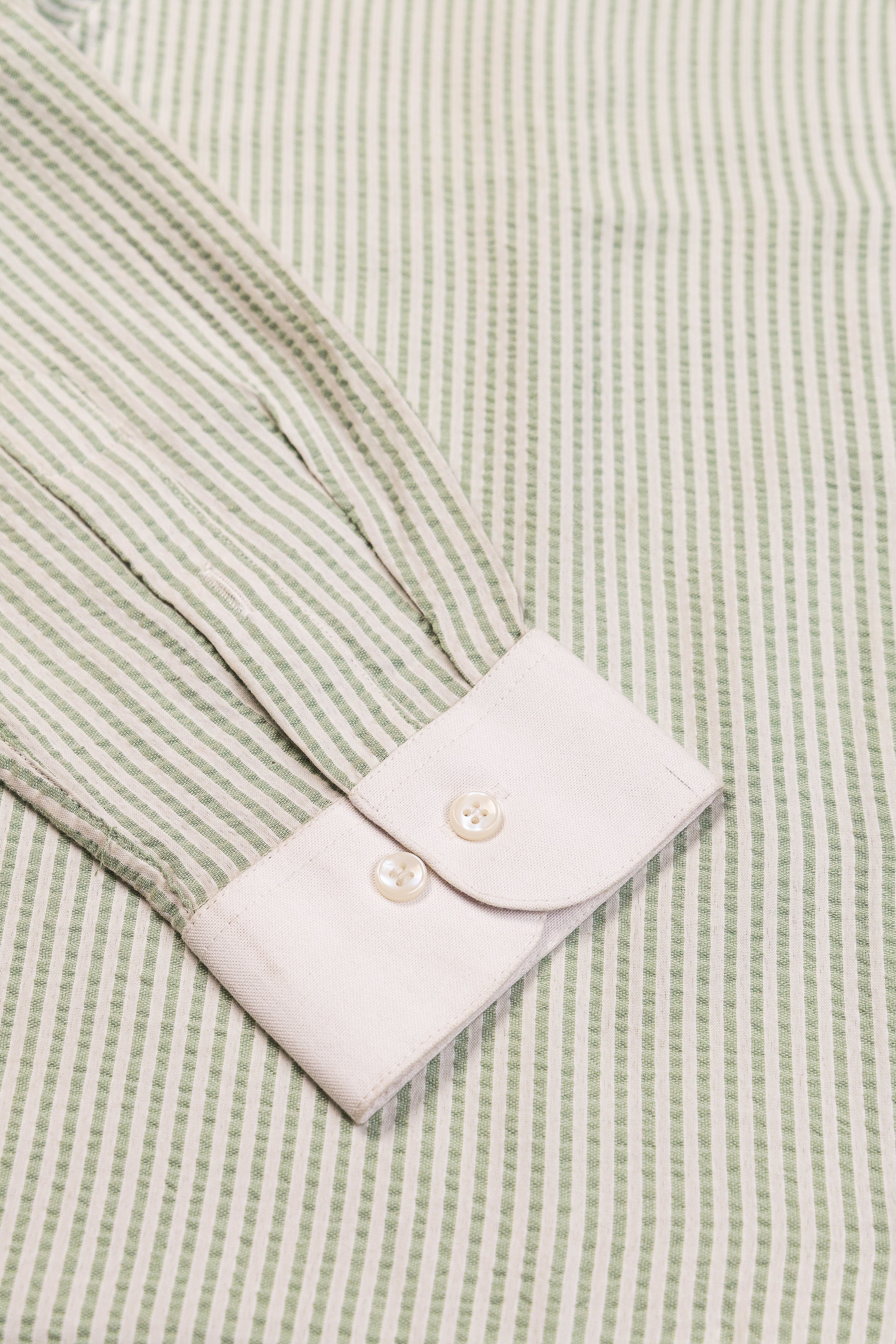 Green Seersucker Stripe- 80s Contrast Cooper Collar